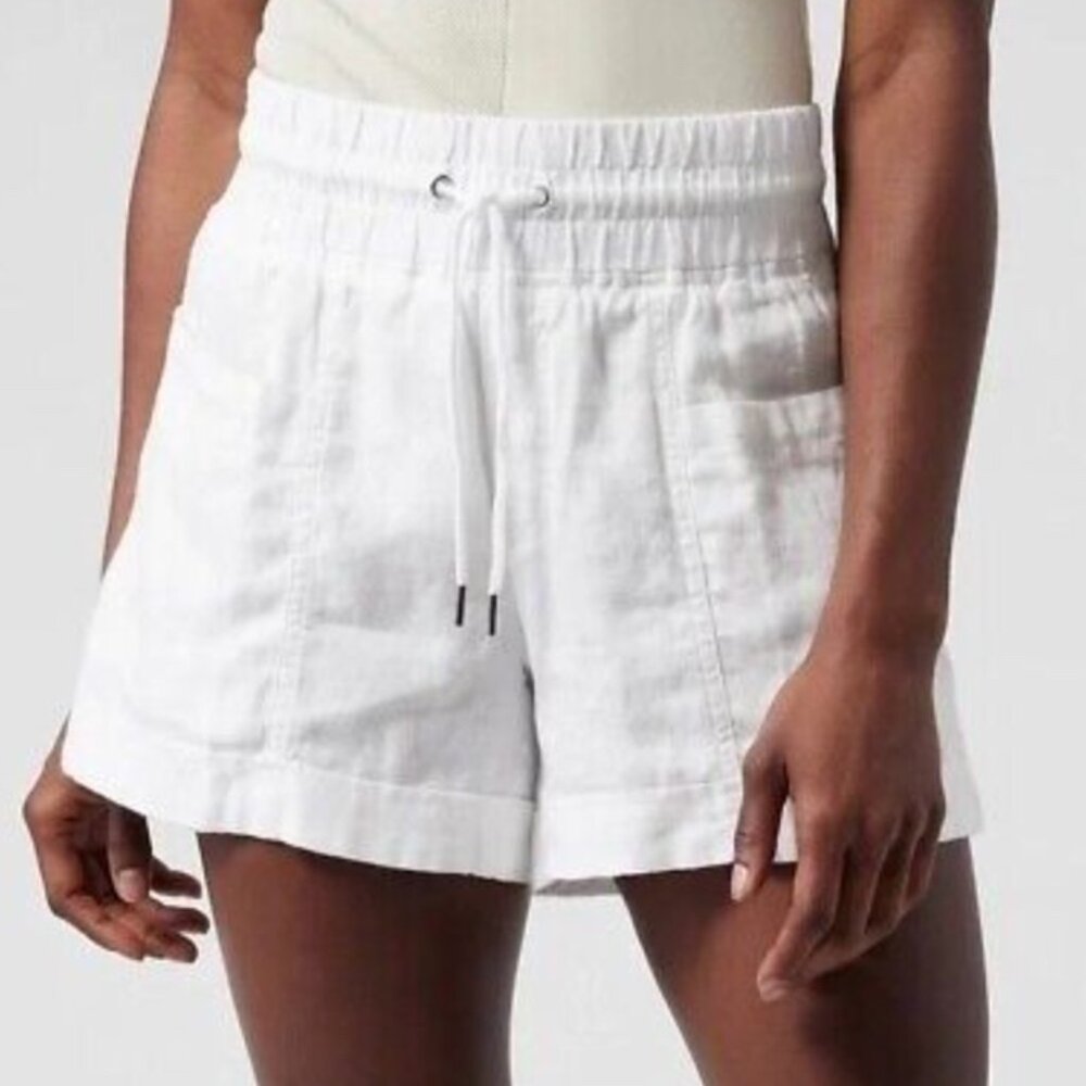 Athleta Cabo Linen 4" Short Calla Lily White